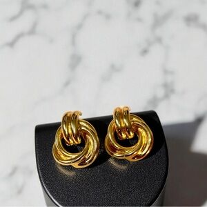 Elegant Gold Knot Earrings